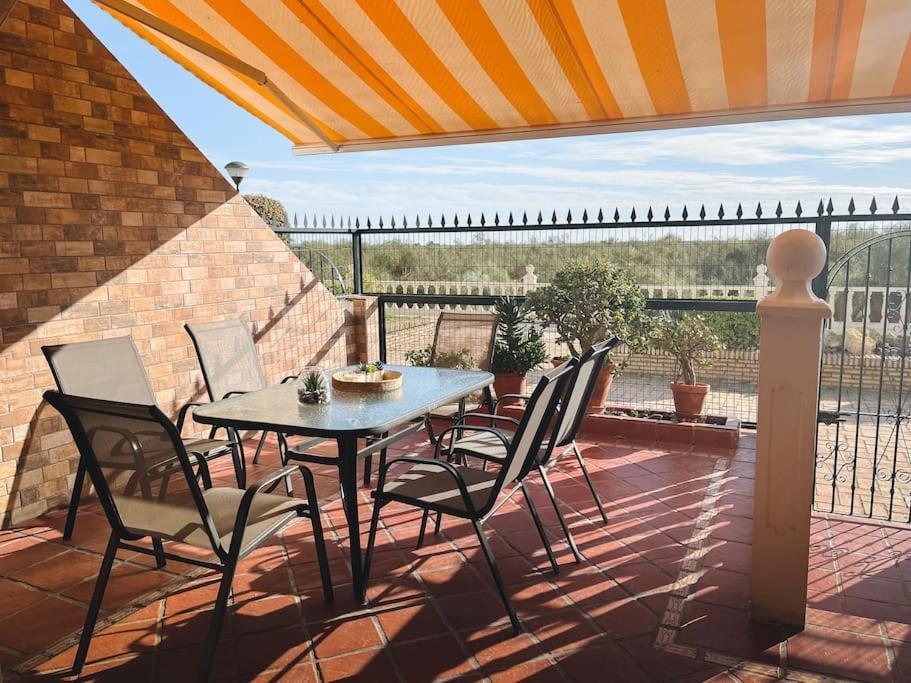 Tolles Ferienhaus Mit Sonnenterrasse Direkt Am Meer Исла-Кристина Экстерьер фото