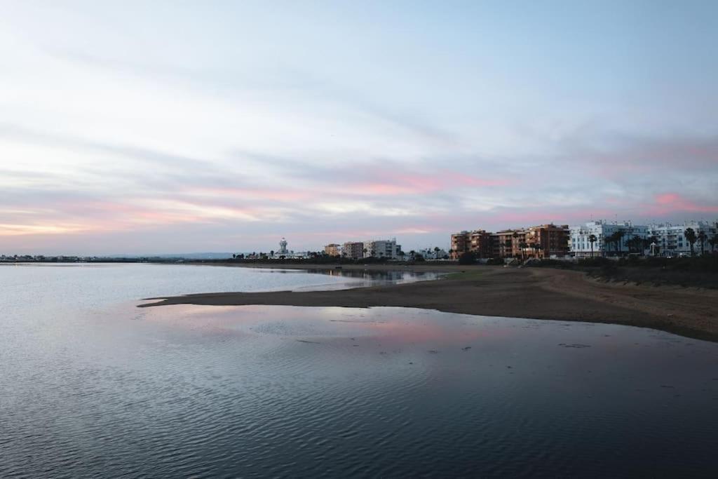 Tolles Ferienhaus Mit Sonnenterrasse Direkt Am Meer Исла-Кристина Экстерьер фото